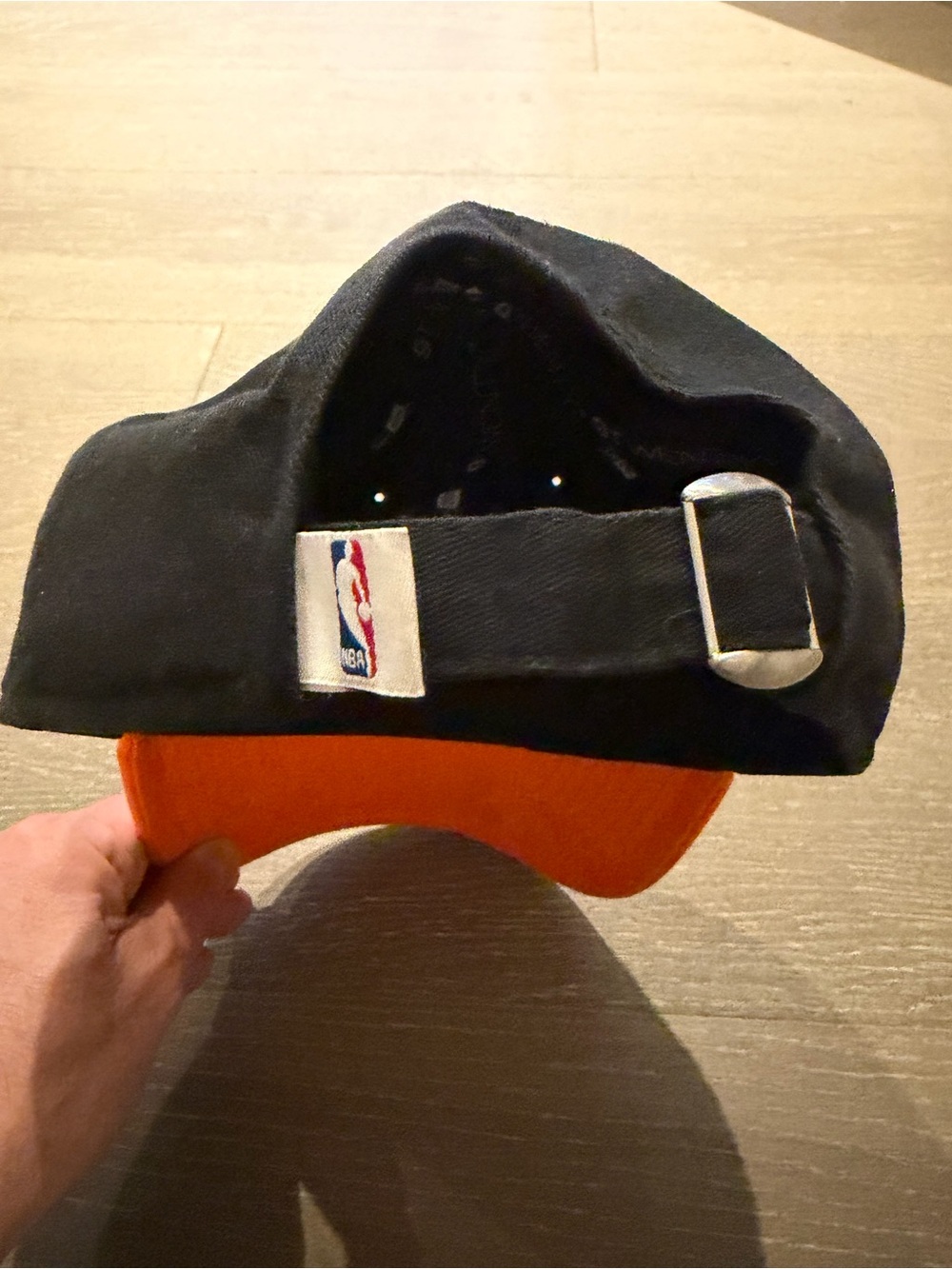 New York Knicks New Era 2022/23 City Edition Official 9TWENTY Adjustable Hat - Picture 3 of 3